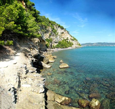 putane la spezia|The Ultimate Guide to Beaches and Bathing Spots Around La。